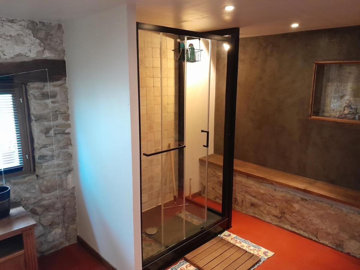 Grange Renovee Et Son Jardin Dans L'Avant Pays Savoyard Champagneux Exterior foto